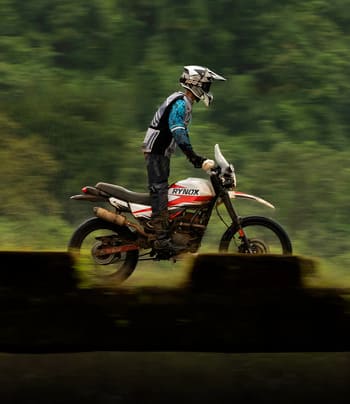 Rynox Dune Neo Trail offroad Jacket detachable sleeves